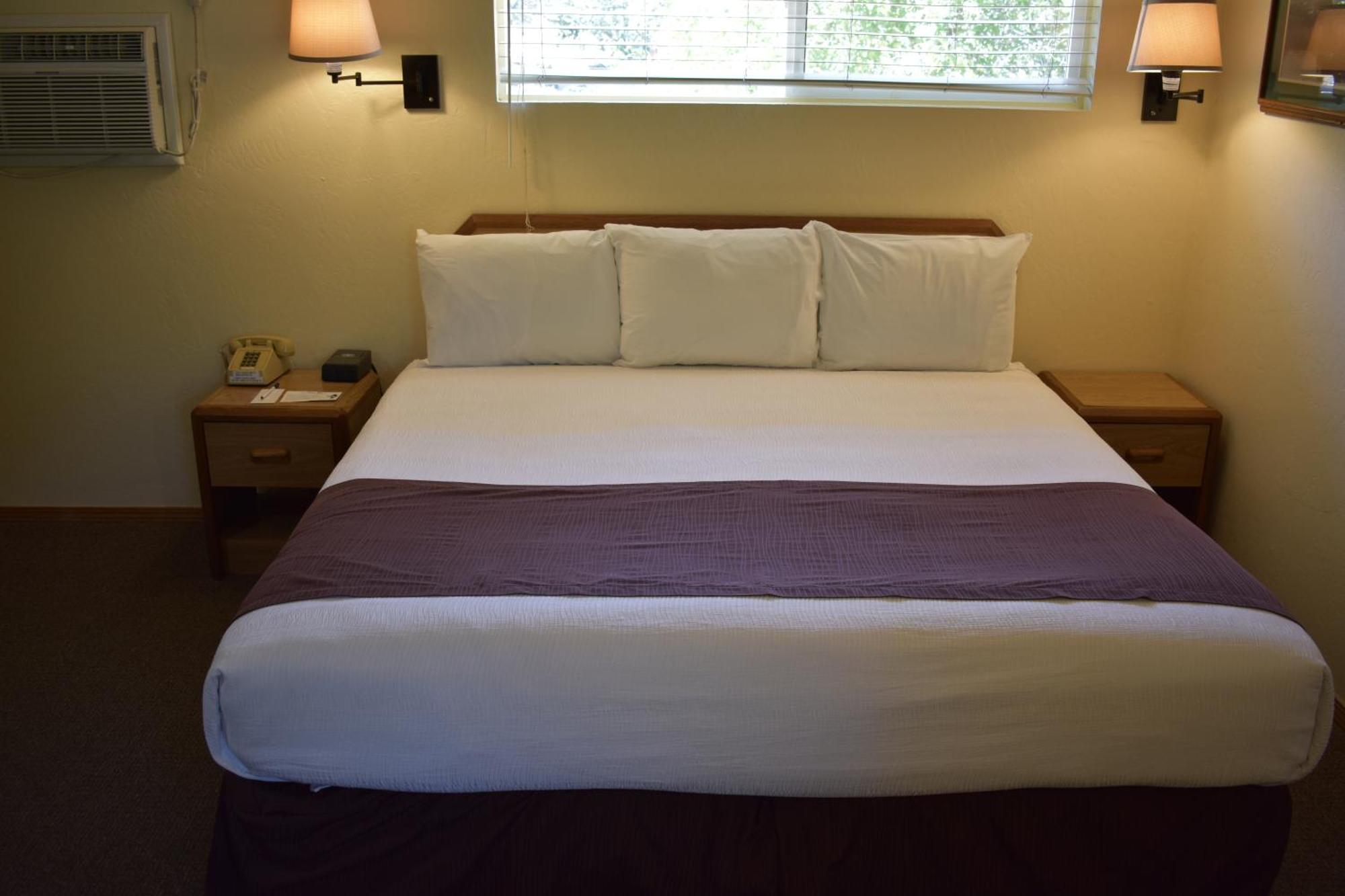 ثري ريفرز Lazy J Ranch Motel المظهر الخارجي الصورة